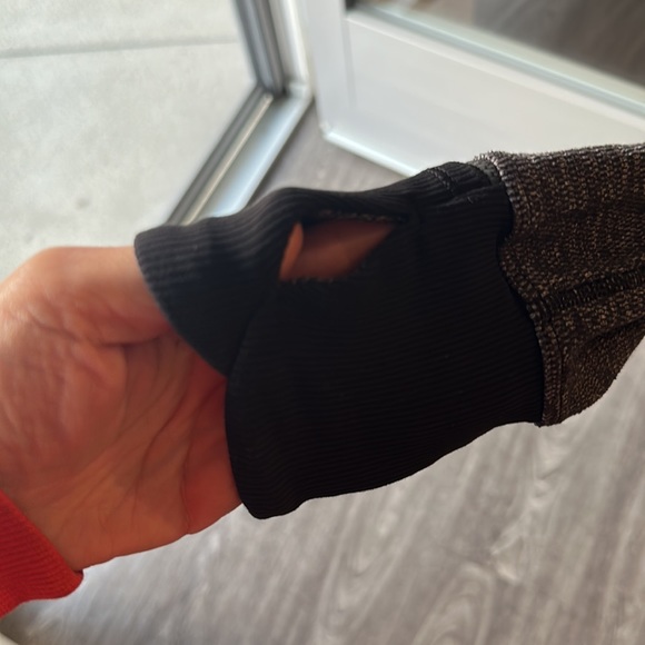 Lululemon sweat shirt - Picture 5 of 5